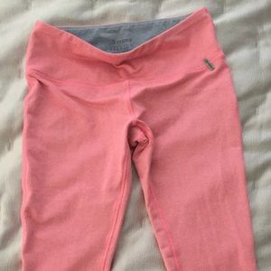 MPG Coral Capri leggings